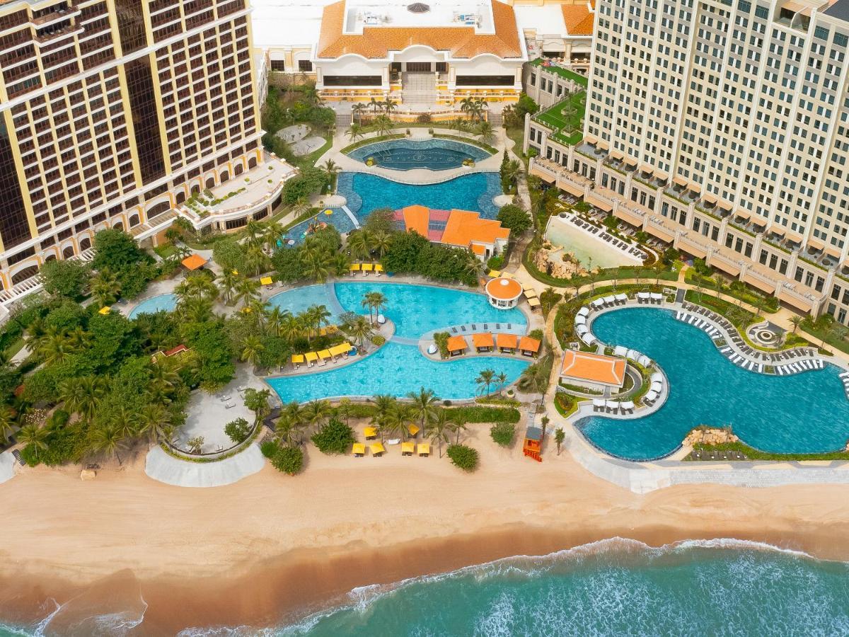 Holiday Inn Resort Ho Tram Beach By Ihg Esterno foto