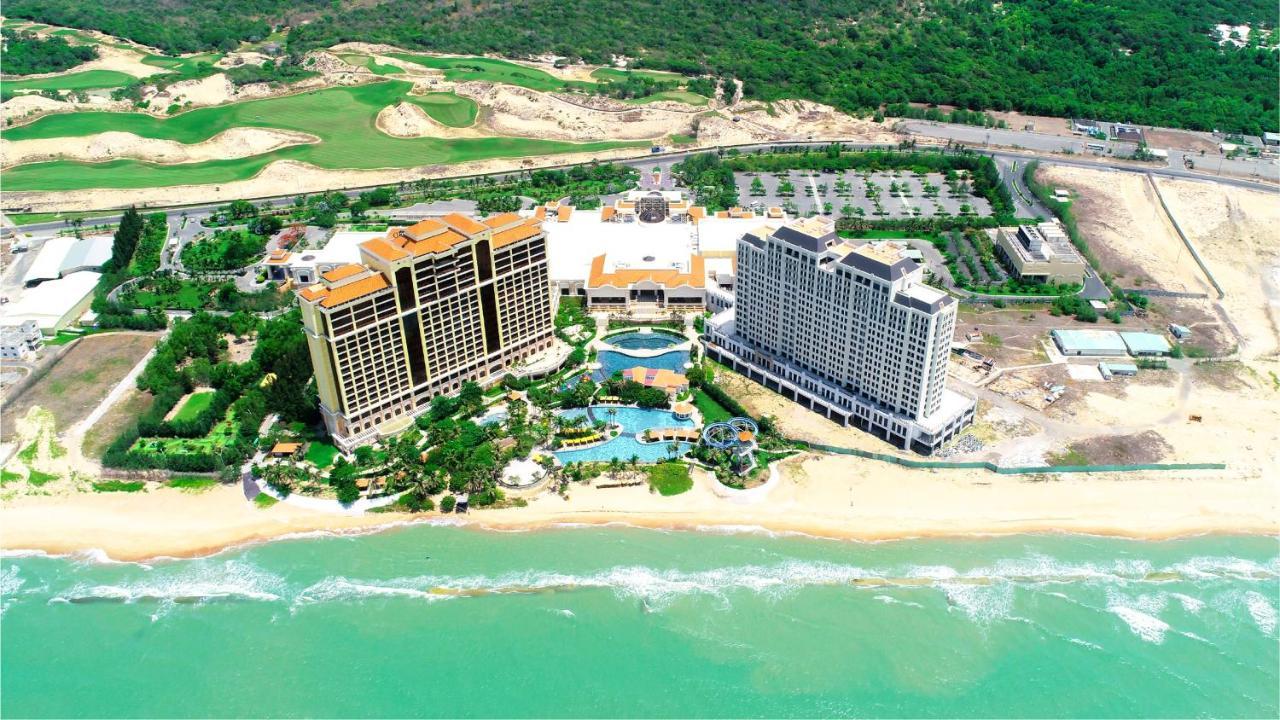 Holiday Inn Resort Ho Tram Beach By Ihg Esterno foto